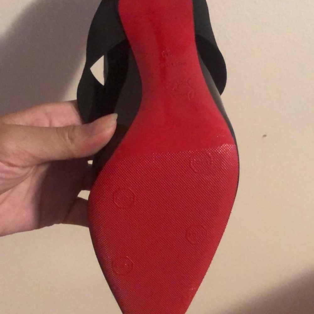 [SOLD] Christian Louboutin  Patent Sharpstagram - Picture 6 of 6